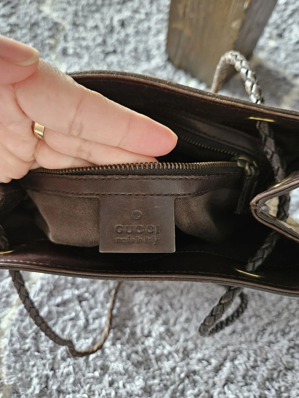 Gucci Beige & Brown GG Canvas Drawstring Shoulder/Crossbody Bag - Picture 7 of 11